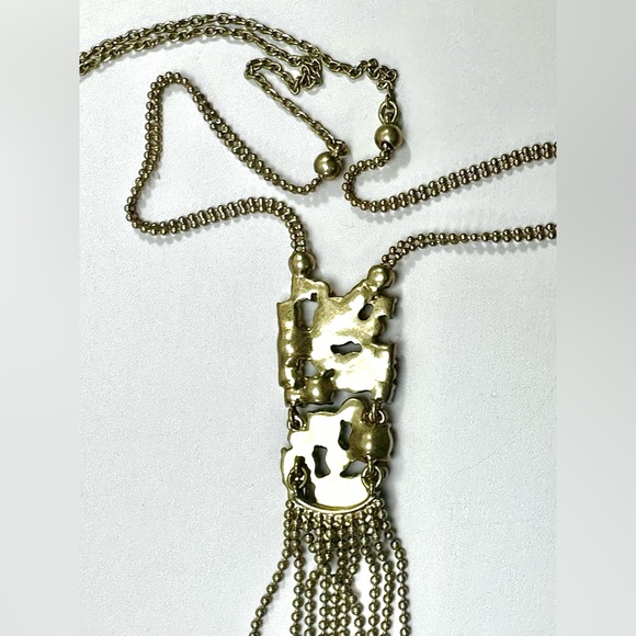 💚Chloe & Isabel Jeweled Pendant Long Necklace - Picture 9 of 11